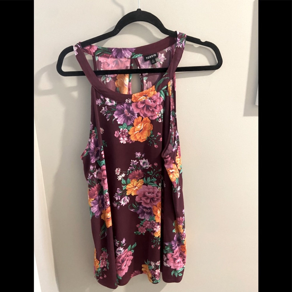 Torrid swing tank top size 2. Floral, like new